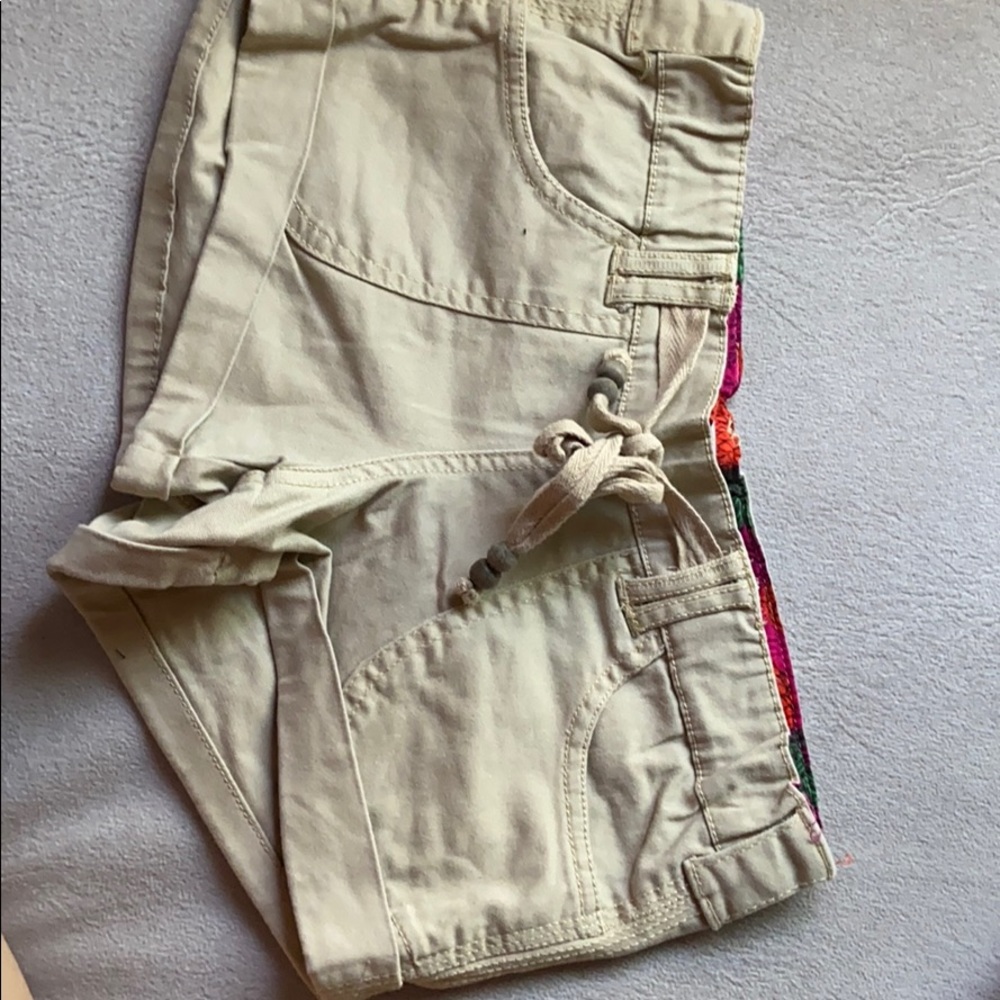 Selena Gomez’s Dream Out loud shorts